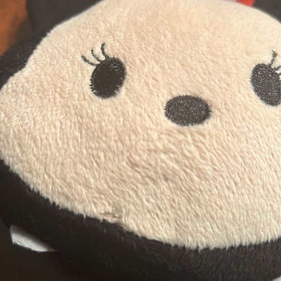 Disney Tsum Tsum Minnie Mouse Plush Purse. - Picture 4 of 6